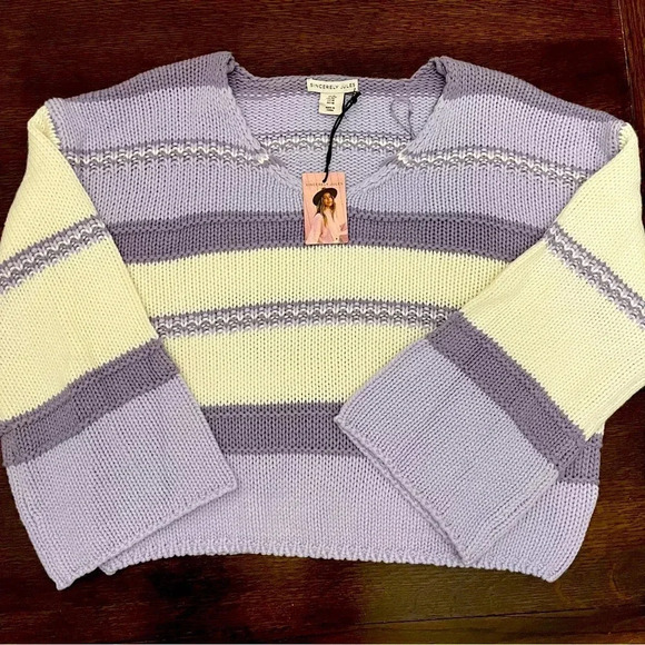 Sincerely Jules NWT White Gray Purple Bell Flare Sleeve Crop Sweater Size Medium - Picture 1 of 9